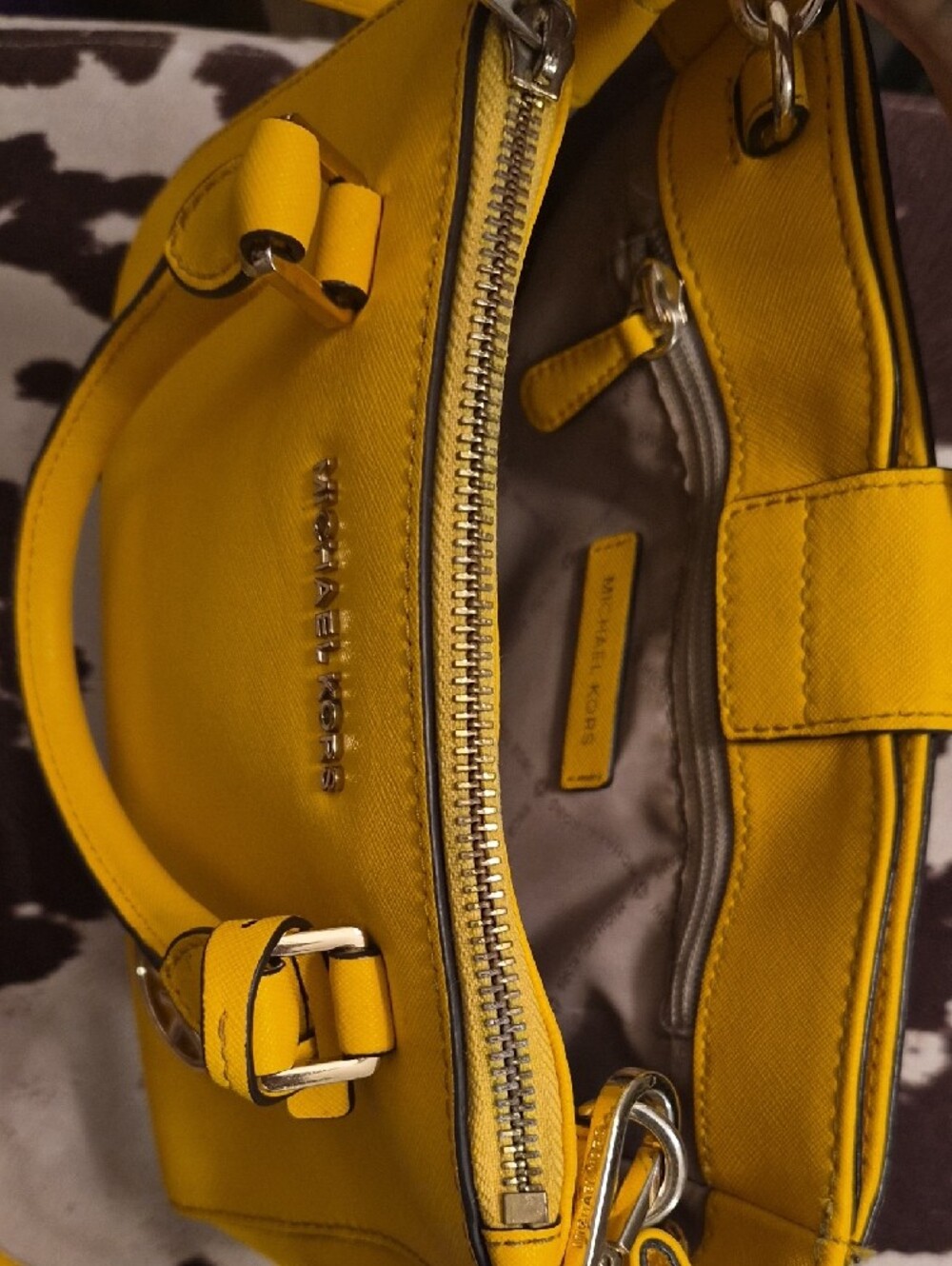 Michael Kors Yellow Saffiano Purse - Picture 5 of 9